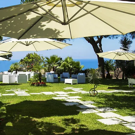 Hotel La Bussola Calabria 3*