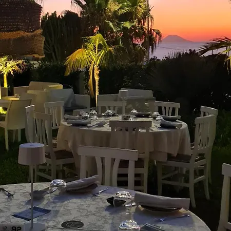 La Bussola Calabria 호텔 3*