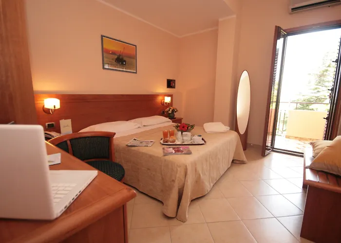 La Bussola Calabria Hotel 3*